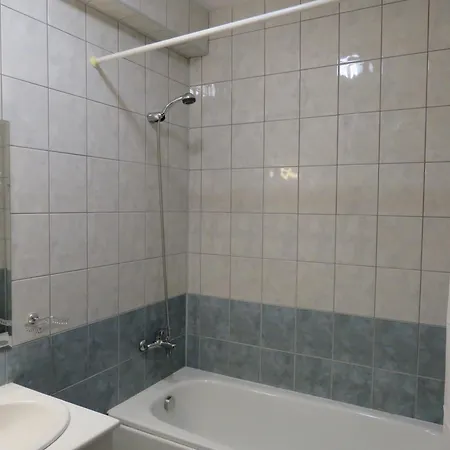 Lägenhet Rivendell Flora Complex