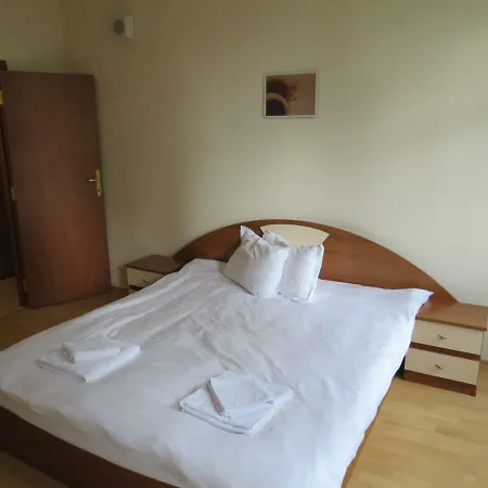 Rivendell Flora Complex