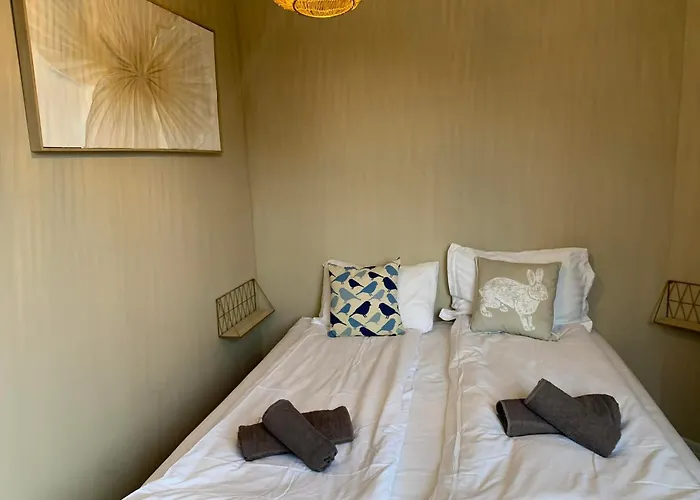 Apartment Rivendell Flora Complex