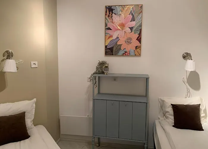 Rivendell Flora Complex *